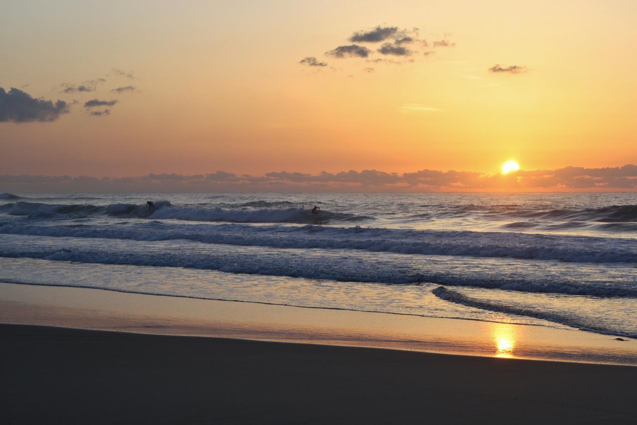 Charming Estoril Apt Beach 5 Min Walk Buitenkant foto